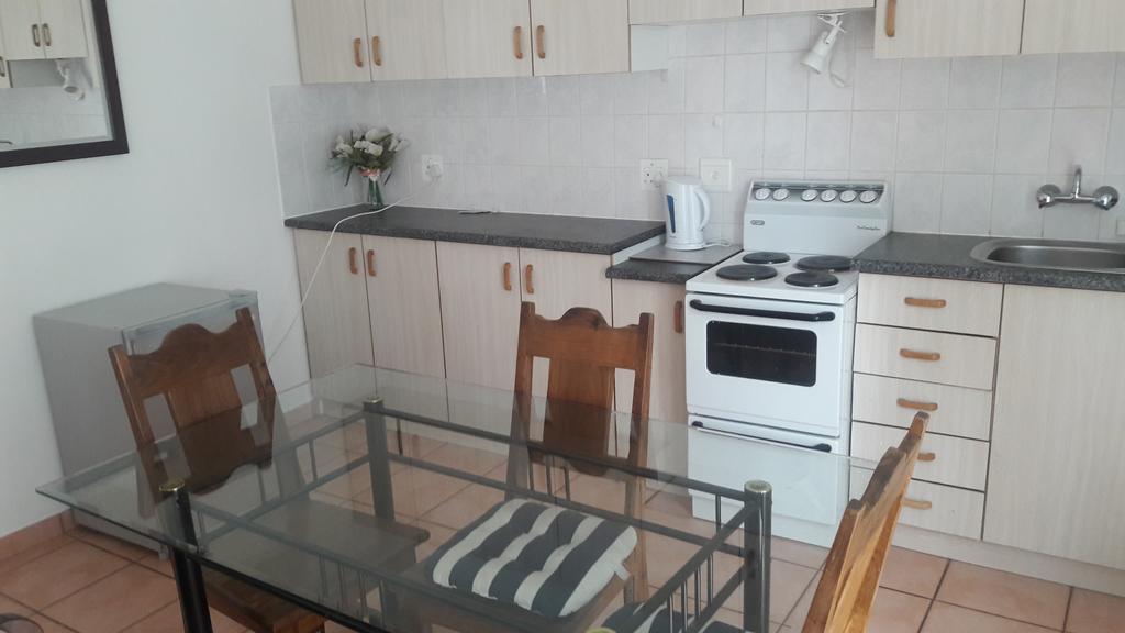 Guesthouse Villa Nina Окаханджа Экстерьер фото